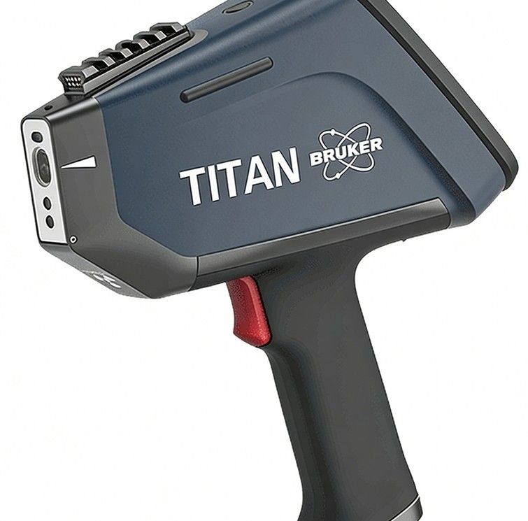 TITAN手持式X射线荧光光谱仪图片