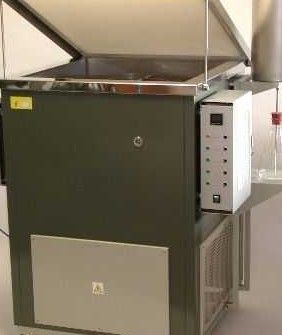 ASTM D1748恒湿箱法生锈特征测定仪图片